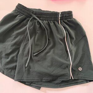 Court Rival High-Rise Short 3" Size 4
